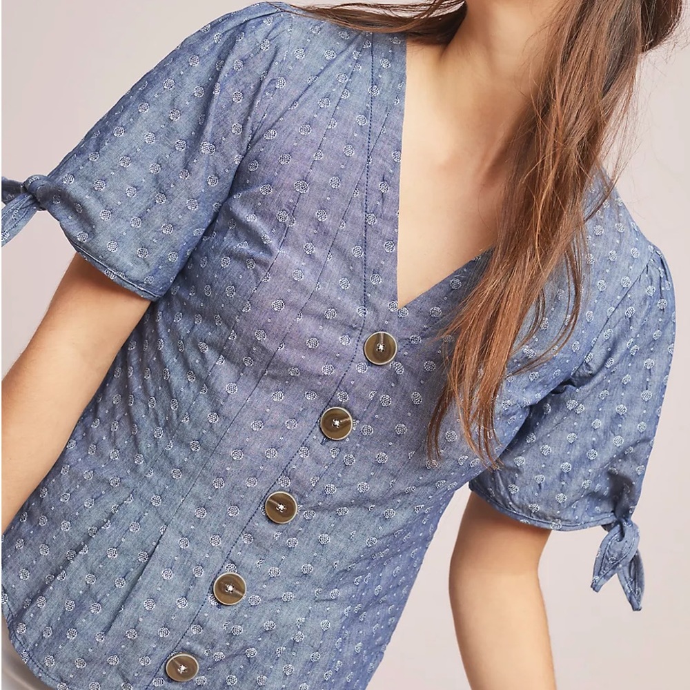 Anthropologie Pilcro short sleeve button down denim blouse top Size 0, EUC